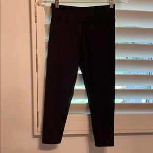 Jessica Simpson The Warmup Black Cropped Leggings SZ SMALL